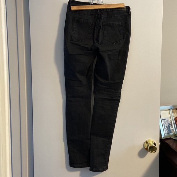 Size 4 Black Buffalo LR Jean - Picture 2 of 2